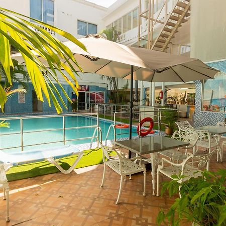 Hotel La Casona Dorada Санто Доминго Екстериор снимка