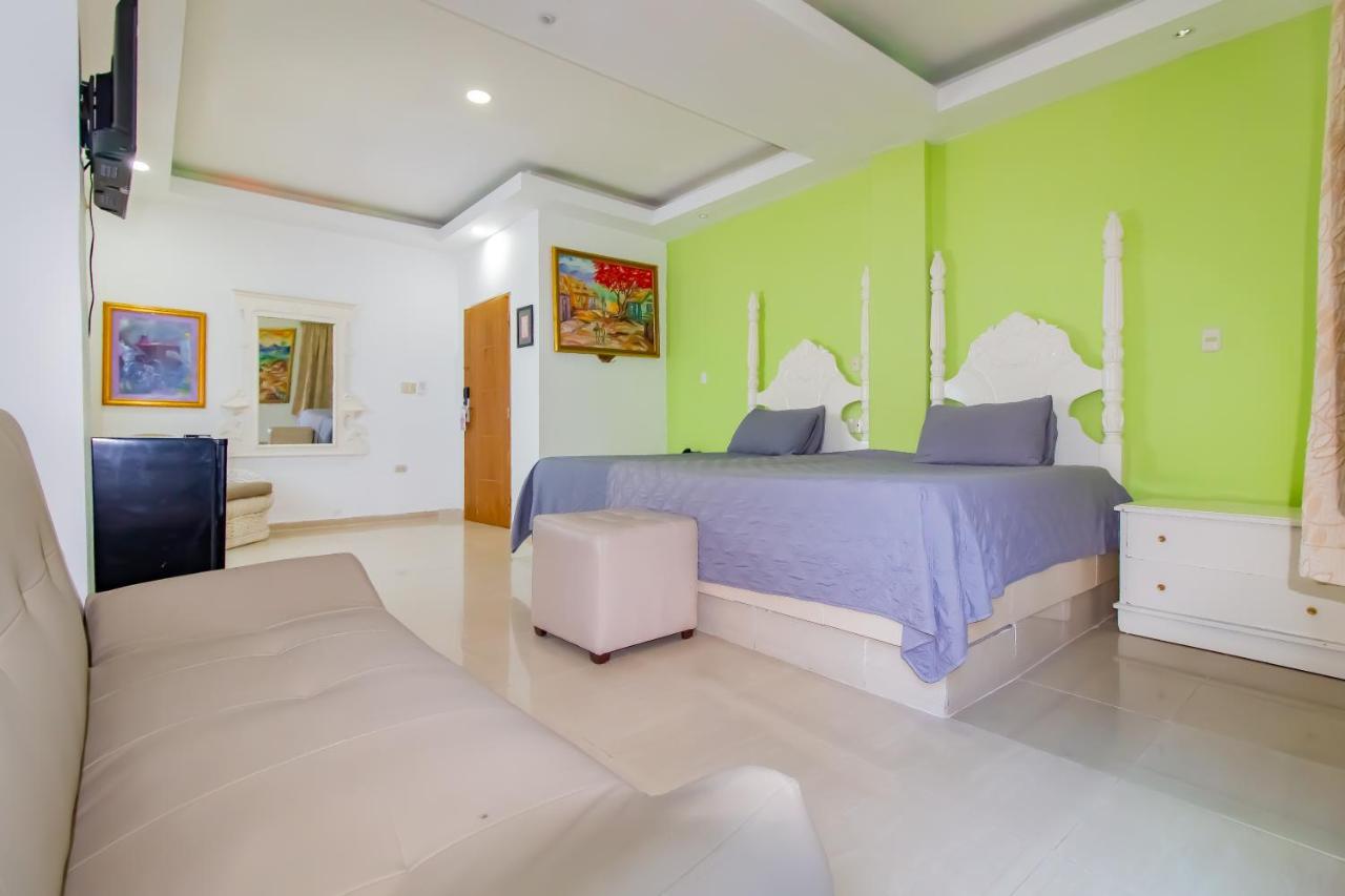 Hotel La Casona Dorada Санто Доминго Екстериор снимка