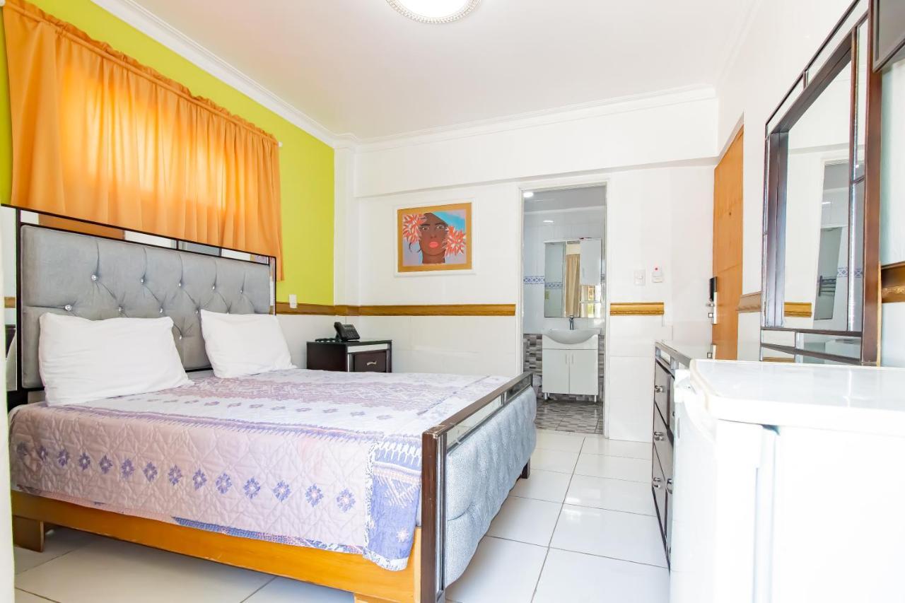 Hotel La Casona Dorada Санто Доминго Екстериор снимка