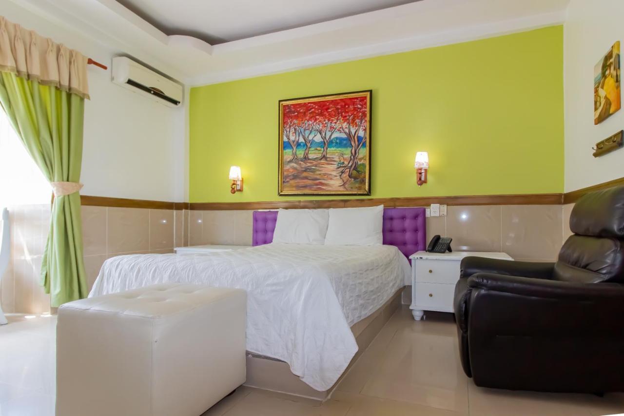 Hotel La Casona Dorada Санто Доминго Екстериор снимка
