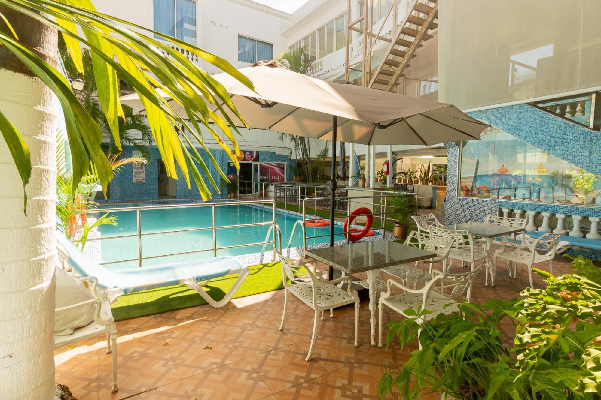 Hotel La Casona Dorada Санто Доминго Екстериор снимка